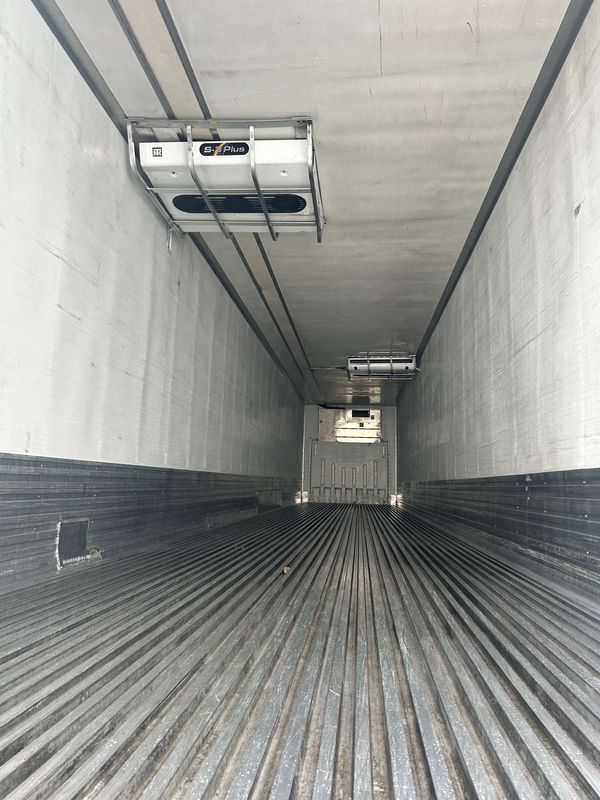2015 Utility 3000R  Multi-Temp Reefer Trailer – Thermo King SB-230
